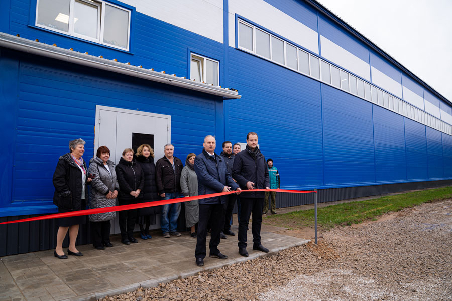 ���� ���